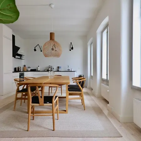 Ξενοδοχείο με διαμερίσματα Dinesen Collection Luxury By Kings Square 4*